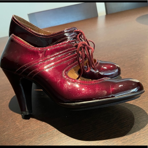 Sofft Shoes - Sofft Jewel Burgundy Patent Heels Sz 10M